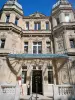 Monte-Cristo castle - Entrance to the castle