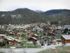 Montgenèvre - Ski Resort (estación de esquí de invierno y verano): casas rurales, edificios y montañas