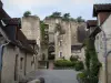 Montrésor - Remains of the fortress and houses of the village