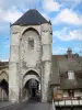 Moret-sur-Loing - Porte de Bourgogne gate and house of the medieval town
