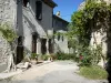 La Motte-Chalancon - Valle de Roanne, en el Parque Natural Regional de las Baronnies Provençales: callejuela bordeada de casas típicas