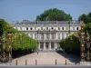 Nancy - Vista del palacio de gobierno de Nancy de estilo clásico