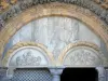 Oloron-Sainte-Marie - Tímpano de la portada románica de la Catedral de Santa María
