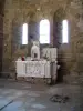Oradour-сюр-Глан - Интерьер церкви