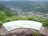 Orgues de Bort - Mesa de orientación de la página del Organo con vistas a los tejados de la ciudad de Bort-les-Orgues