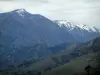 Paisajes de la Córcega interior - Algunas montañas con picos nevados