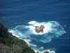 Paisajes del litoral corso - Acantilados y rocas de la isla en el Mar Mediterráneo (turquesa)