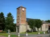 Parque Natural Regional de Avesnois - Igreja de São Pedro e árvores, Saint-Waast