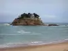 Paysages du littoral de Bretagne - Côte d'Émeraude : île du Guesclin, mer et plage de sable