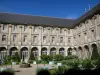 Pont-à-Mousson - Jardín del claustro de la abadía de Prémontrés