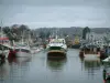 Port-en-Bessin - Barcos y puertos de pesca arrastreros