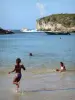 Porte d'Enfer lagoon - Children playing in the lagoon