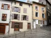 Puy-en-Velay - Escadas e fachadas de casas na cidade velha