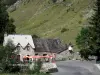 Pyrenees landscapes - Mountain inn with a terrace
