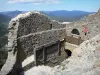 Quéribus castle - Castle walls