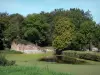 Quesnoy - 池塘边的树木和树木;在Avesnois区域自然公园