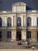 Rennes - Vieille ville : entrée du palais du Parlement de Bretagne et ses escaliers
