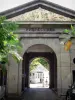Saint-Denis - Portal del antiguo hospital militar