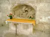 Saint-Florentin - Inside the Saint-Florentin church: altar of the Holy Sepulcher