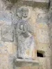 Saint-Jouin-de-Marnes abbey - Poitevin Romanesque church: statue (sculpture) of the facade