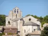 Saint-Restitut - Église romane Saint-Restitut et toits de maisons du village perché