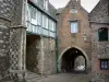 Saint-Valery-sur-Somme - Ciudad alta: Nevers puerta y casas de la Edad Media