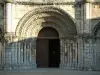 Saintes - Abbaye aux Dames: portal de la iglesia de la abadía (románica)