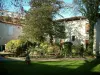 Saintes - Jardín de la biblioteca (la biblioteca)