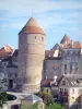 Semur-en-Auxois - Torre Orle d'Or y casas de la villa medieval