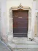 Semur-en-Auxois - Puerta de entrada de una casa antigua