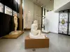 Thirties museum - Museum sculptures