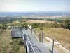 Torre de Albon - Pasarela revestida de paneles explicativos, con vistas al valle del Ródano