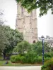 Torre Saint-Jacques - Plaza de Saint-Jacques, a los pies de la torre