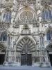 Toul - Portal central de la fachada oeste de la Catedral de San Esteban