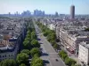 Triomfboog - Uitzicht op de Avenue de la Grande Armee en La Défense vanaf het terras Arc de Triomphe