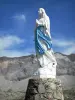 Troumouse cirque - Statue of the Virgin and mountains of the cirque; in the Pyrenees National Park