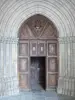 Ussel - Portal of the church Saint-Martin