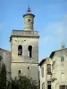 Uzès - Rectangular campanario de San Esteban