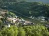 Vale do Meuse - Vista dos telhados da cidade de Monthermé e do rio Meuse de Roche à Sept Heures