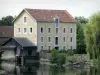 Vallée du Loir - Ancien moulin au bord de la rivière Loir ; à Ruillé-sur-Loir