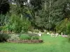 Valloires gardens - Plants, lawn and trees