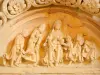 Vézelay - Dentro da basílica de Sainte-Marie-Madeleine: detalhe do tímpano sul do nártex