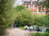 Viaduct of the Arts and its Planted Promenade - Relaxing break on the benches of the planted promenade