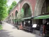 Viaducto de las Artes con el Paseo plantado - Cafetería con terraza y tiendas del viaducto