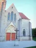 Villeneuve-l'Archevêque church - Facade of the church