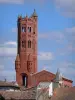 Villeneuve-sur-Lot - Bell tower of the Sainte-Catherine church and rooftops of the old town (bastide)