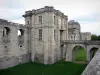 Vincennes castle - Towers of the castle