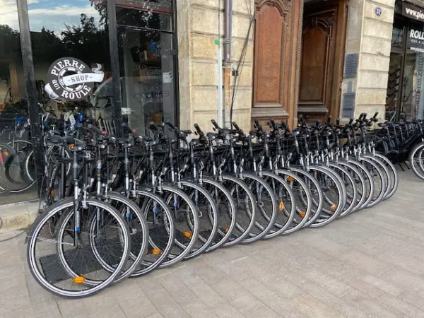 hangen Samenwerken met pindas Een fiets huren - Recreatieve activiteiten in Bordeaux