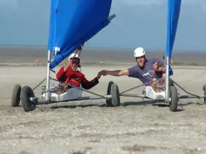 Sand yachting in Mont St Michel Bay - Leisure activity in Hirel
