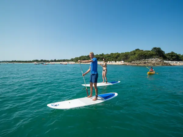 Stand Up Paddle sur la plage des dames - Activité de loisirs à  Noirmoutier-en-l'Île